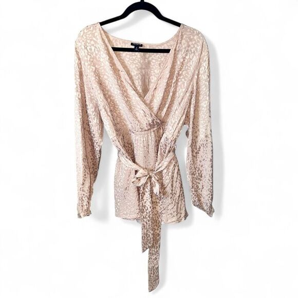 Torrid (2X) Jacquard Surplice Leopard Top - Shimmery Champagne Wrap Blouse - Picture 5 of 15